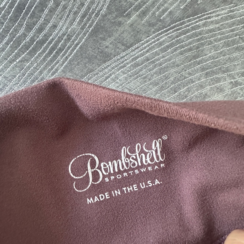 Bombshell Sportswear Brown Leggings Mauve Set - Picture 12 of 13
